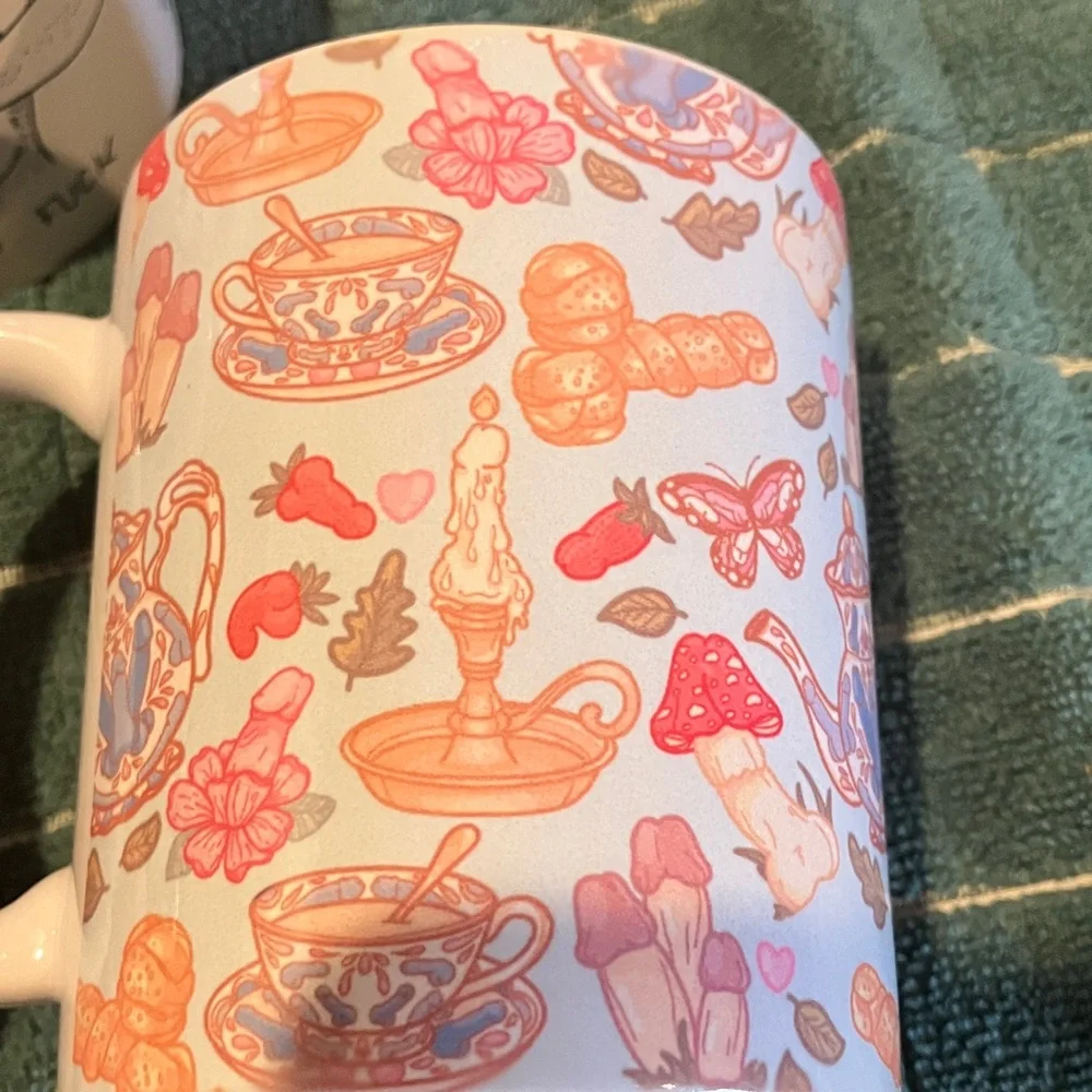 Set of Two Naughty Mugs - Picture 4 of 7